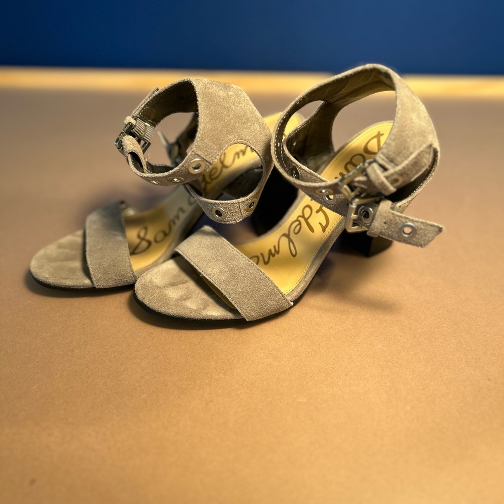 Sam Edelman Enya Gray Suede Ankle Strap Buckles Sandals Size 7